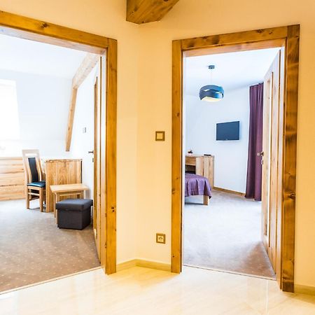 Hotel Palatin Oravsky Podzamok Exteriör bild
