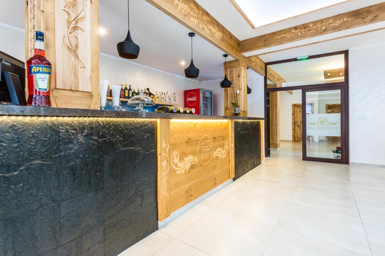 Hotel Palatin Oravsky Podzamok Exteriör bild