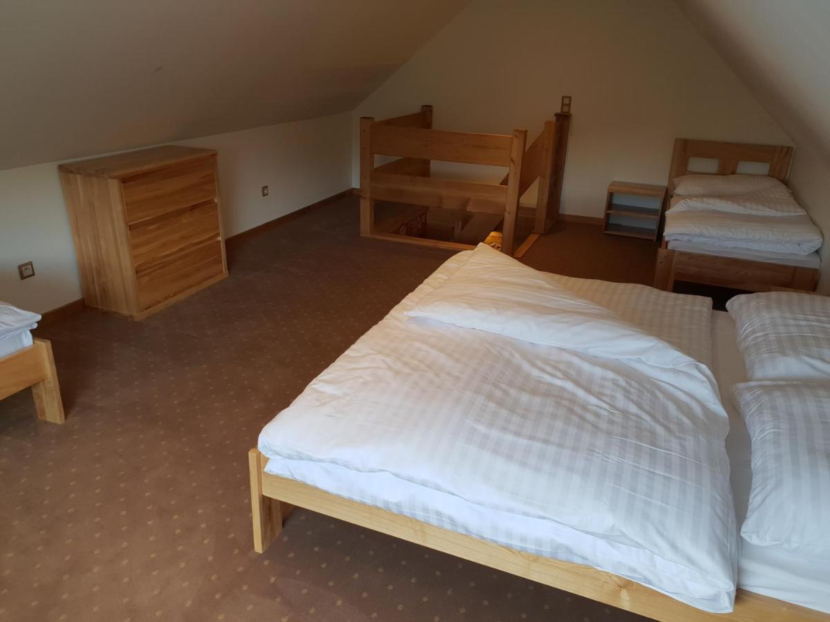 Hotel Palatin Oravsky Podzamok Exteriör bild